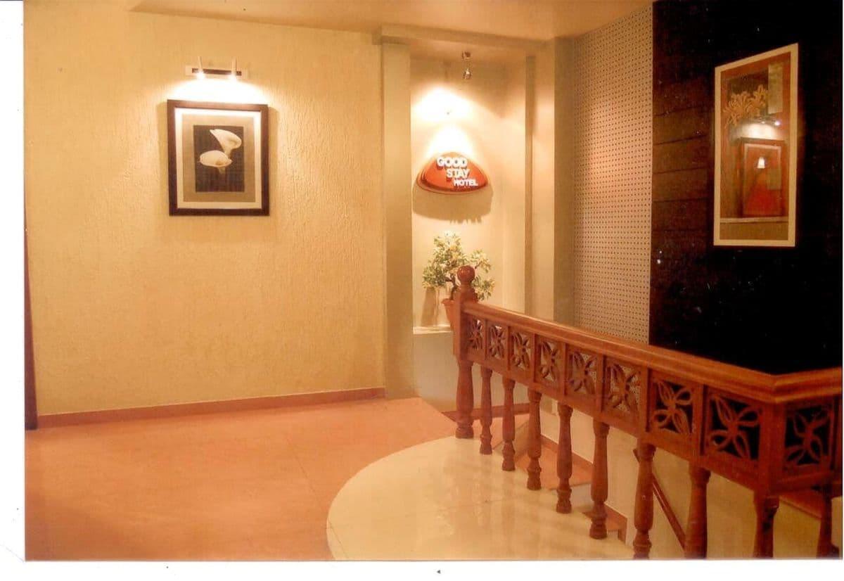 Good Stay Hotel Surat Exterior photo